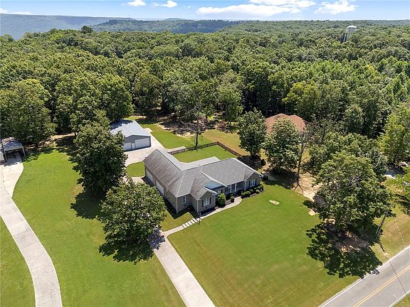 4th image of 107 High Bluff Dr