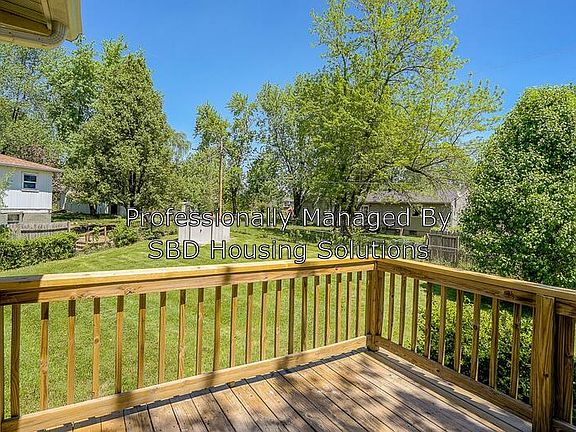 5th image of 625 N Powahatan Dr
