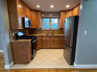 3125 Wissman Ave #2B, Bronx, NY 10465