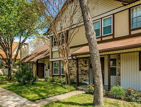 3rd image of 2039 Clubview Dr