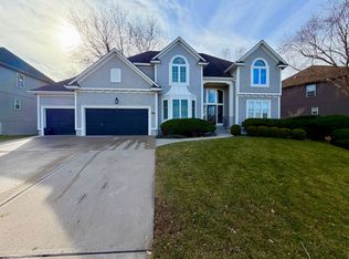 9309 W 144th Ter, Overland Park, KS 66221