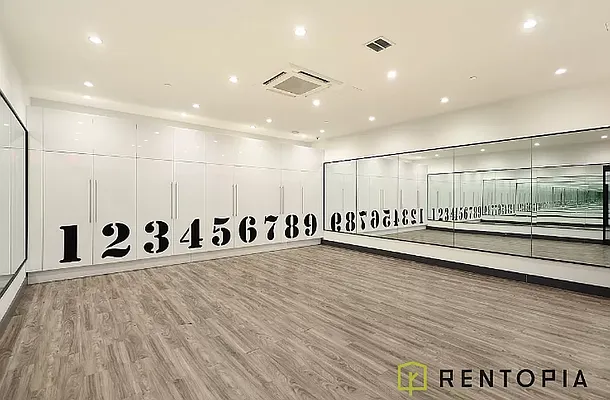 Rented by Rentopia | media 69
