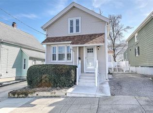 42 Gerald St, Pawtucket, RI 02860