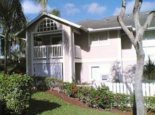 94-547 Lumiaina St APT R201, Waipahu, HI 96797