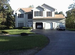 23035 Piney Wood Cir, California, MD 20619