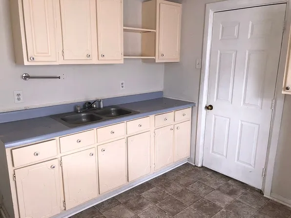 426 Ford Rd, Hampton, VA 23663