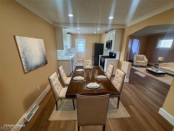 3rd image of 3550 W 128th St