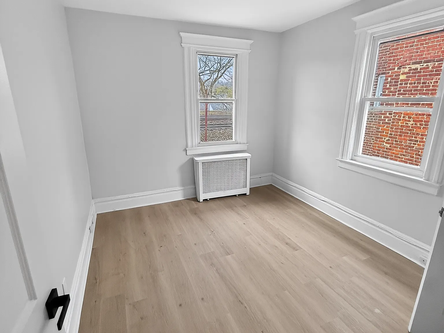 2 bed, 900 sqft, $1,799 — Photo 2
