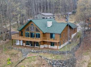 1280 Edgewater Rd, Eagle River, WI 54521