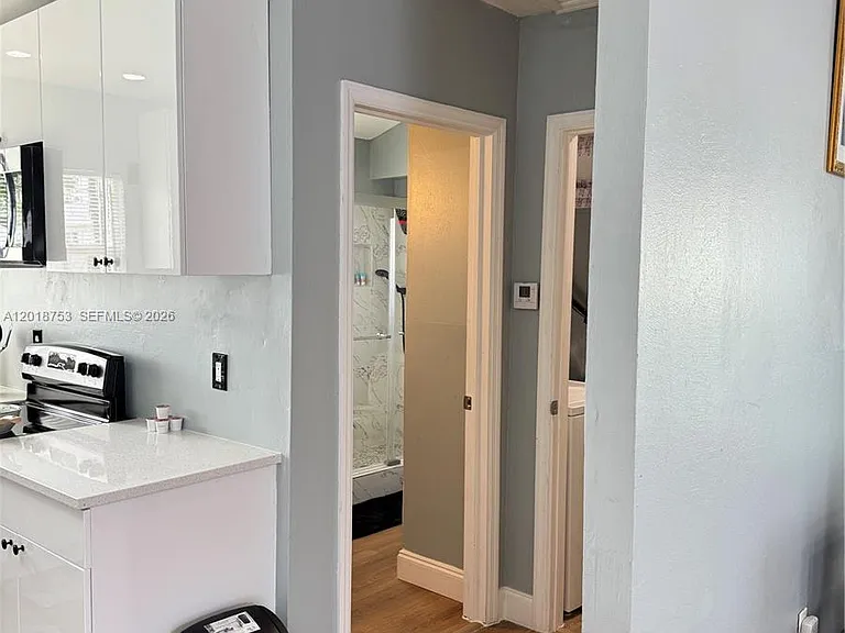 414 N 60th Way #2 — Photo 9