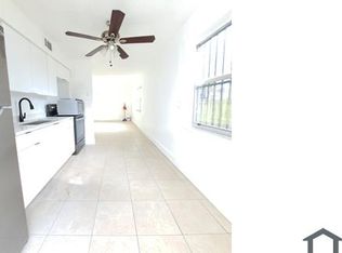 1006 10th St APT 3, West Palm Beach, FL 33401