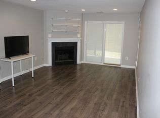 44194 Mossy Brook Sq, Ashburn, VA 20147