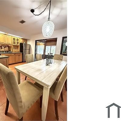 3rd image of 1369 Riverside Cir