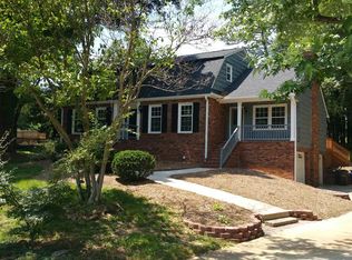 510 Hedgewood Pl, Winston Salem, NC 27104