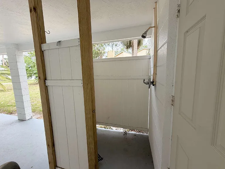 5342 Cedar Ln — Photo 3