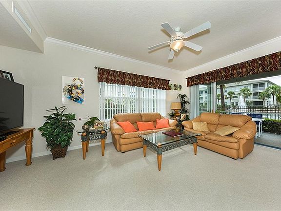 5th image of 700 Gardens Edge Dr #711