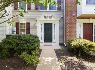 5831 Pearson Ln, Alexandria, VA 22304