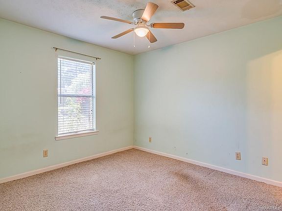 3rd image of 5931 Carmel Dr