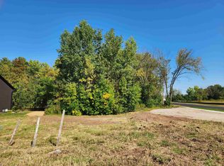 N9016 Southtowne Dr #14, Menasha, WI 54952