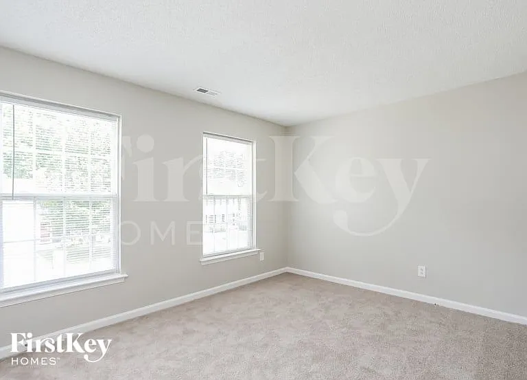 5521 Scenic Brook Ln — Photo 12
