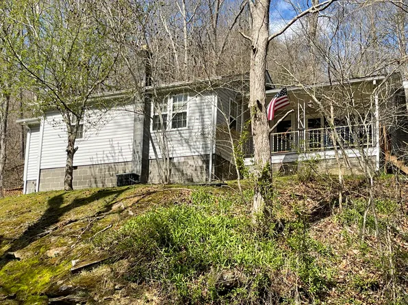 365 Maple Grove Way, Heidrick, KY 40949