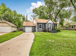 635 E 2nd St, Litchfield, MN 55355
