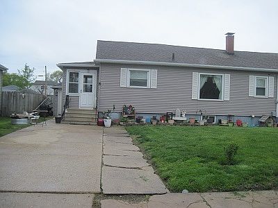 2nd image of 503 W Superior St