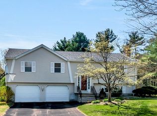 5 Donna Rd, Andover, MA 01810