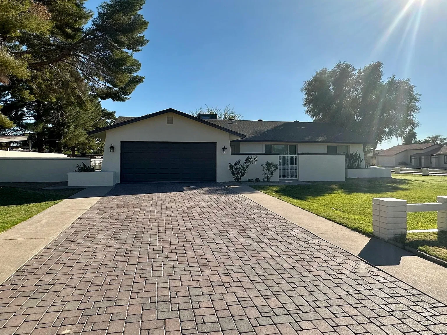 3 bed, $3,900 — Photo 2