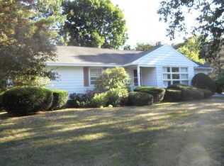 5 Bentley Pl, Queensbury, NY 12804