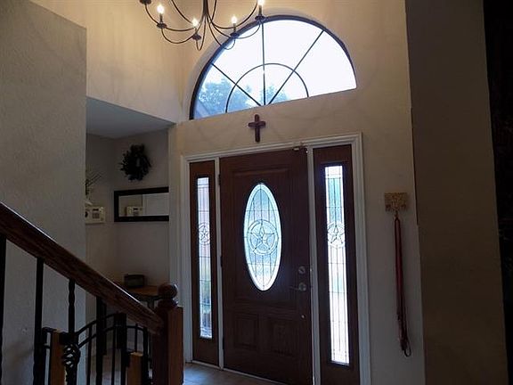 2nd image of 2213 Amhearst Ct