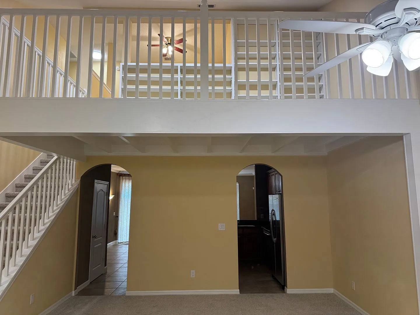 Beautiful Townhome Located In Sorrento Springs — Photo 4