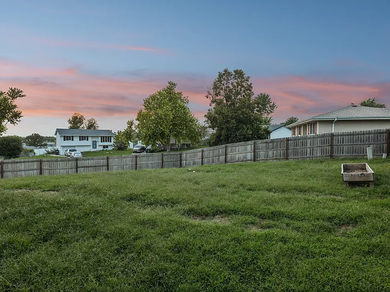 21208 Palomino Rd — Photo 27