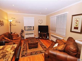 21912 75th Ave, Bayside, NY 11364