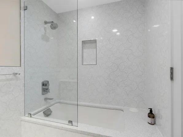 316 Park Avenue image 20 of 47