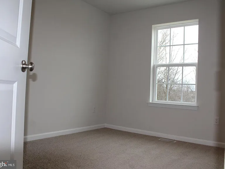 102 Jonagold Dr — Photo 19