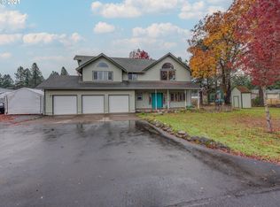 25688 Tidball Ln, Veneta, OR 97487