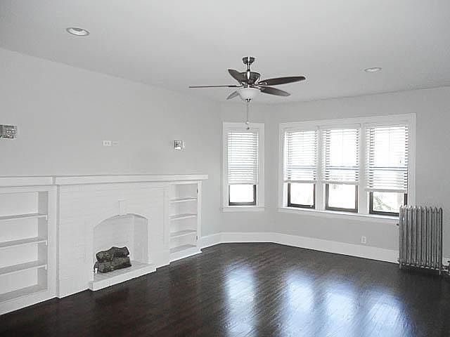 1st image of 2209 W Foster Ave #1