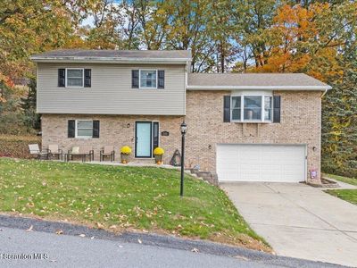 240 White Birch Dr, Scranton, PA, 18504