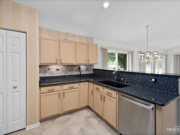 4th image of 1028 Masters Pkwy