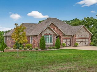 215 Jameson Dr, Ozark, MO 65721