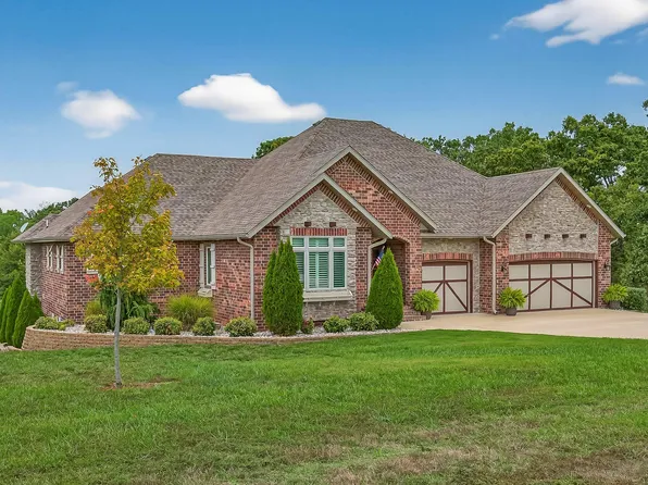 215 Jameson Drive, Ozark, MO 65721
