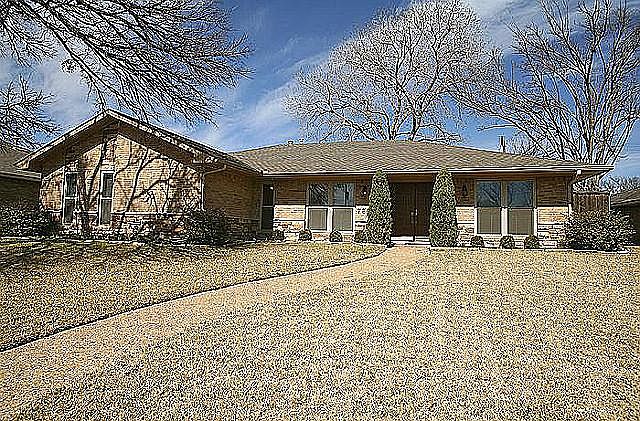 1st image of 7821 La Cabeza Dr