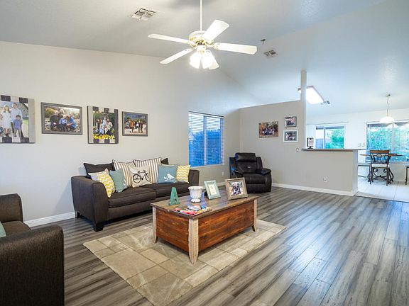 2nd image of 10469 W Ross Ave