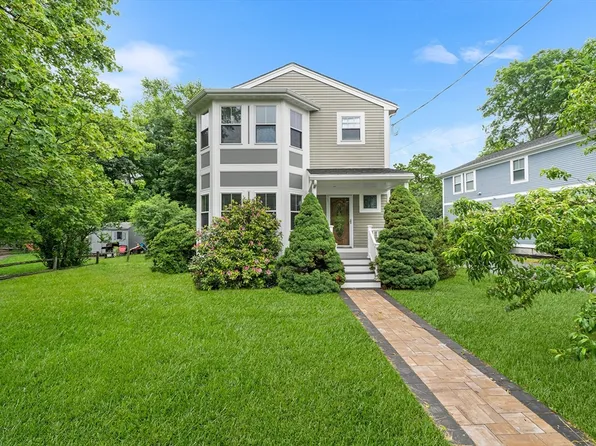 32 Monroe St, Norwood, MA 02062