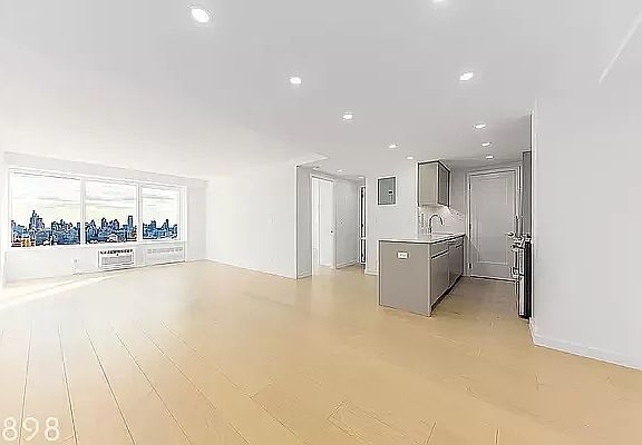 4th image of 561 Amsterdam Ave Unit 29C