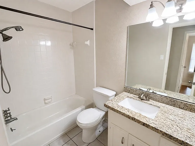 1819 Hanbury Ct — Photo 21