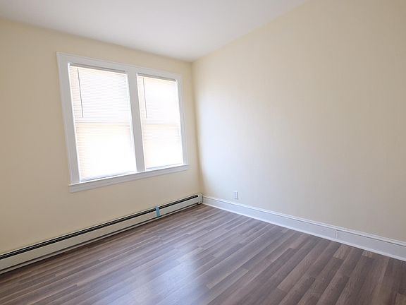 3rd image of 94 Avenue C #1