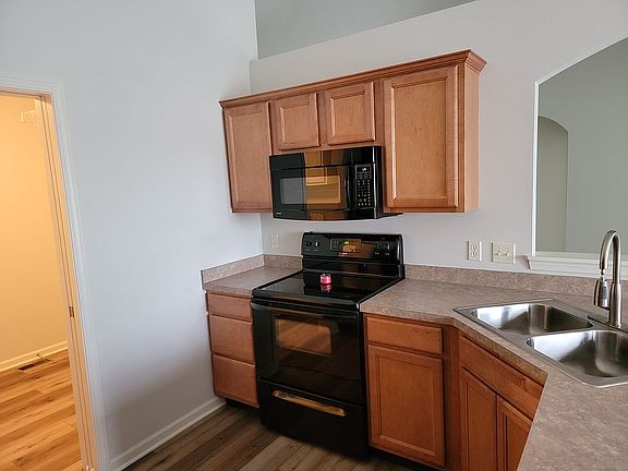 2nd image of 5092 Catawba Place Ln