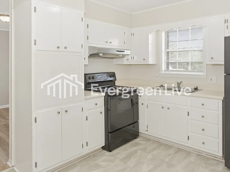 317 Robin Rd SW — Photo 8